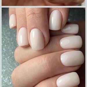 Chic Cream Press-On Nails